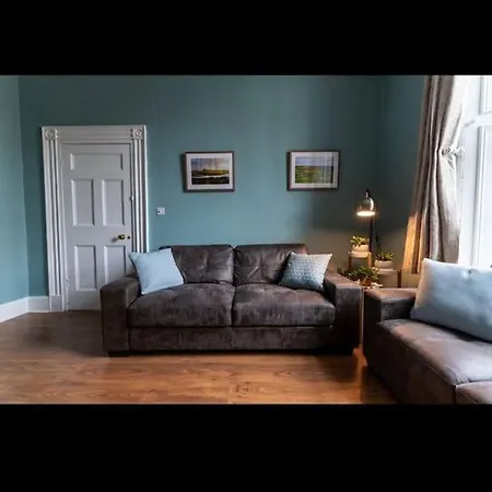 4bed Townhouse In Heart Of Holiday home Sligo
