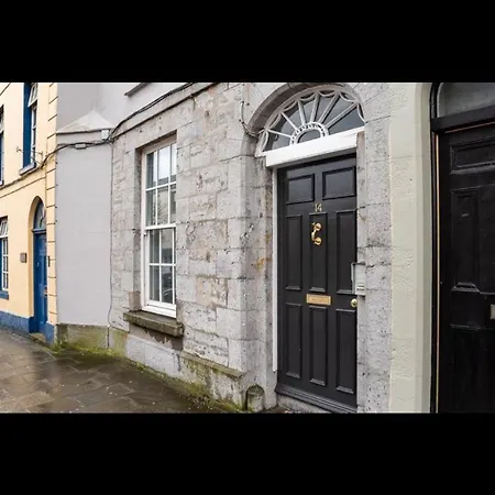 Semesterbostad The Townhouse