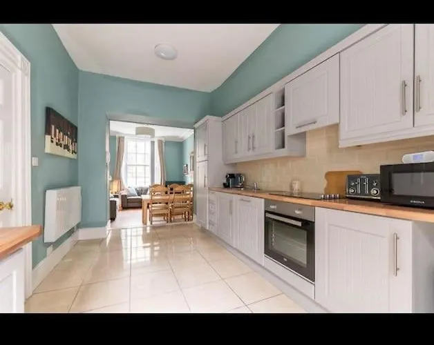 Semesterbostad The Townhouse *